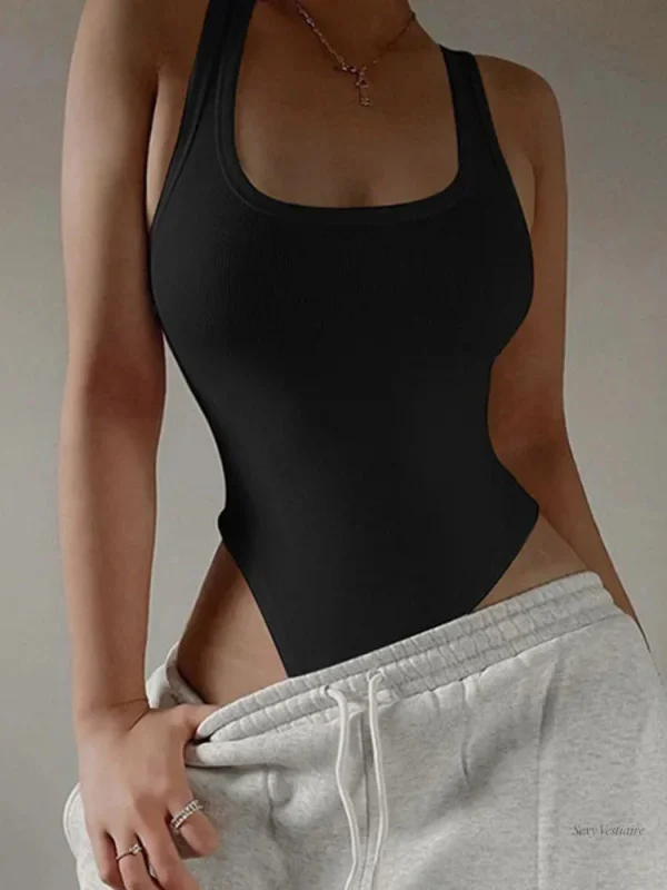 Body sexy avec texture côtelée pour un look chic et séduisant