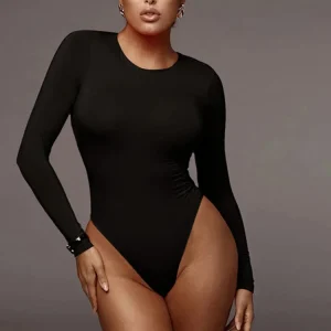 Body sexy avec décolleté séduisant