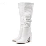Bottes élégantes blanches pour une allure séduisante