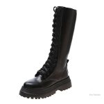 Bottes plates sexy en cuir noir pour un look élégant