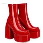 Modèle de chaussures sexy avec talons compensés
