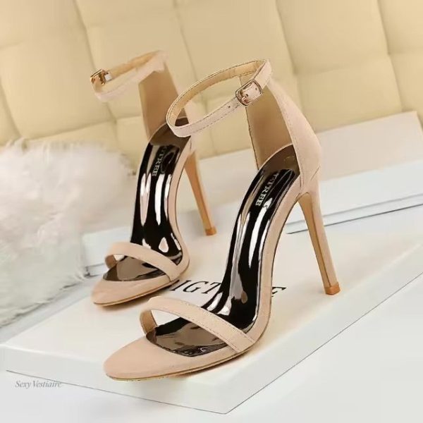 Talons d'été chic pour une allure glamour