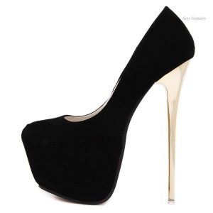 Escarpins noirs chic, parfaits pour les soirées