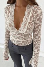 Haut sexy en dentelle, parfait pour des occasions spéciales