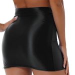 Jupe noire stylée, accessoire incontournable du dressing