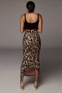 Robe jupe ajustée pour un look glamour