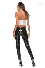 Legging ouvert pour un style provocateur