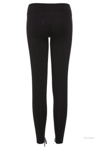 Legging sexy noir avec design élégant pour toutes occasions