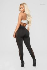 Legging femme léger et transparent, idéal pour une tenue séduisante