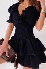Robe courte idéale pour des occasions festives