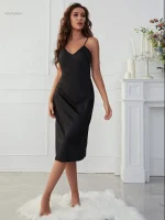 Nuisette en satin doux et brillant