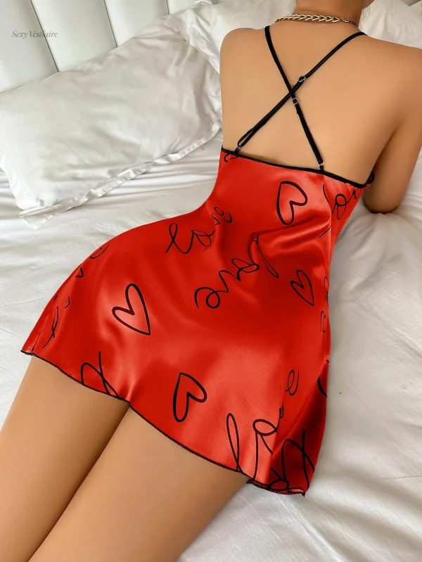 Nuisette légère et fluide pour des nuits romantiques