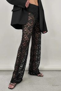 Pantalon sexy idéal pour des soirées stylées