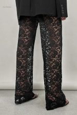 Pantalon fluide à la fois chic et décontracté