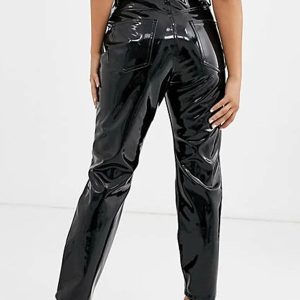 Pantalon noir ajusté, parfait pour des occasions spéciales