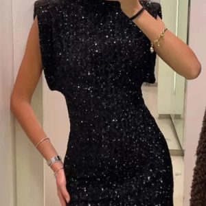 Robe noire chic et sexy pour une allure élégante