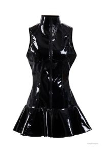 Robe sexy avec jupe évasée et décolleté séduisant