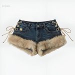 Short sexy en denim, alliant confort et style moderne