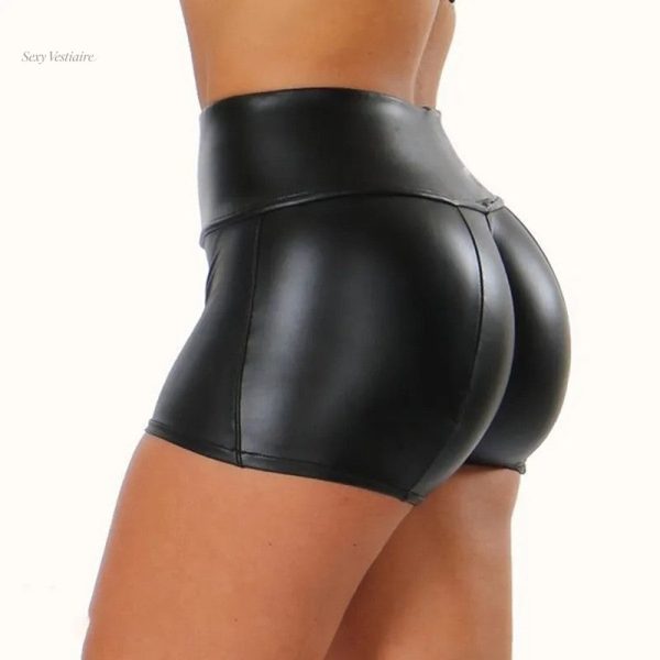 short-sexy-cuir-1 Short en cuir sexy pour un look audacieux et tendance.