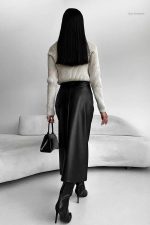 Look sophistiqué avec cette jupe sexy pour femmes