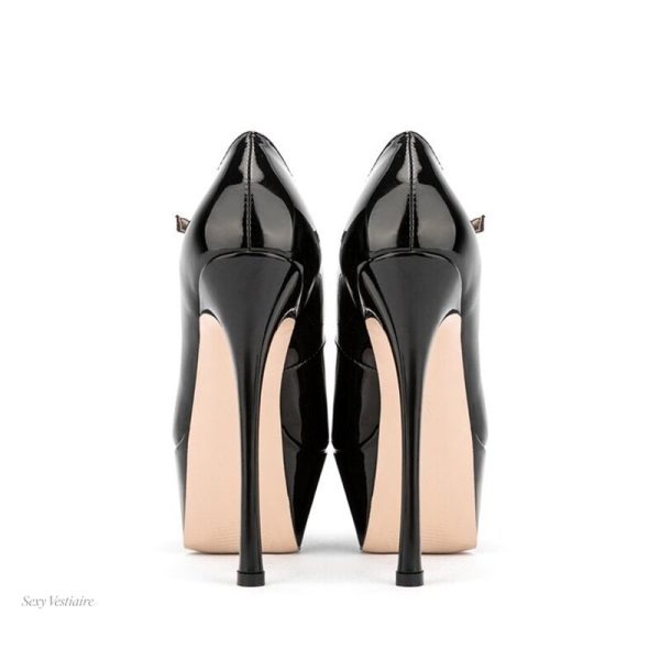 Talons Compensés, une touche de féminité dans votre look