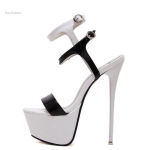 Talons vertigineux alliant confort et style séduisant