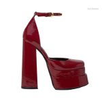 Talons plateforme chic pour des soirées glamour