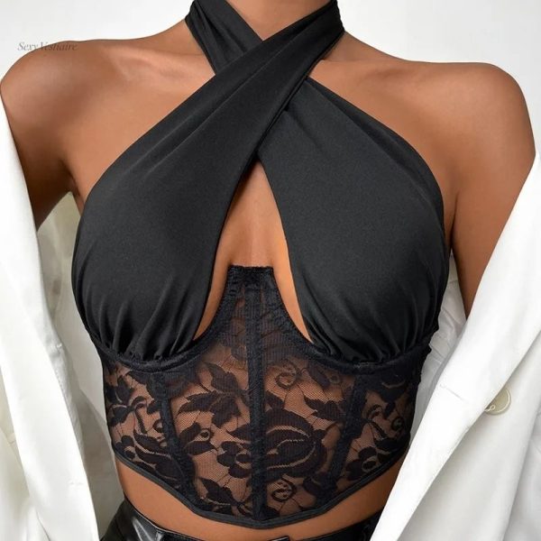 Top en dentelle, style glamour et féminin pour un look osé