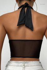 Haut tendance pour une soirée pleine de charme et de style